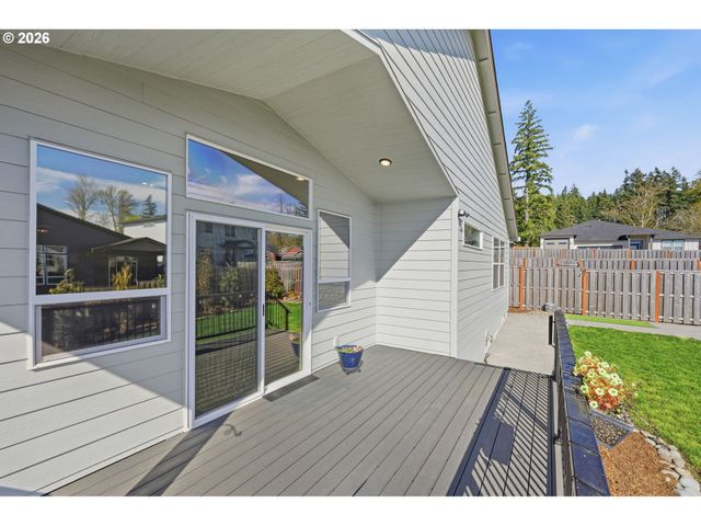 1770 Ne GILBERT Ln, Estacada, OR 97023