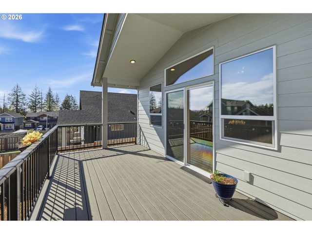 1770 Ne GILBERT Ln, Estacada, OR 97023