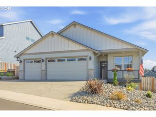 1770 Ne GILBERT Ln, Estacada, OR 97023