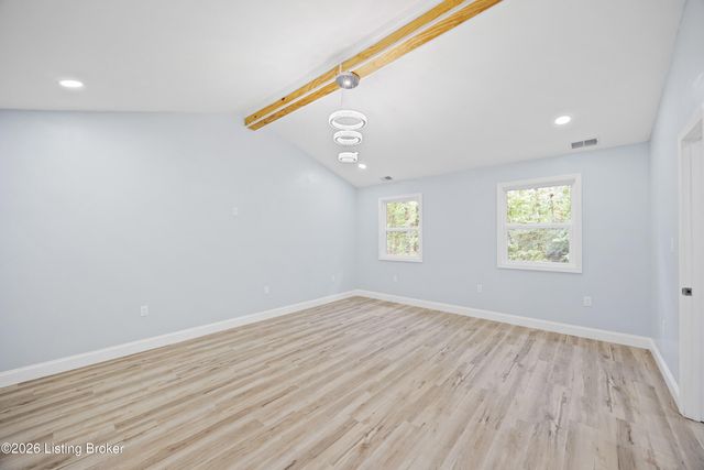 569 Pitts Point Rd, Shepherdsville, KY 40165