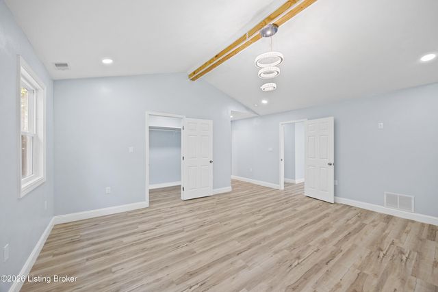 569 Pitts Point Rd, Shepherdsville, KY 40165