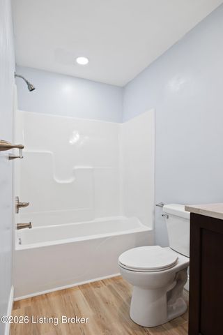 569 Pitts Point Rd, Shepherdsville, KY 40165