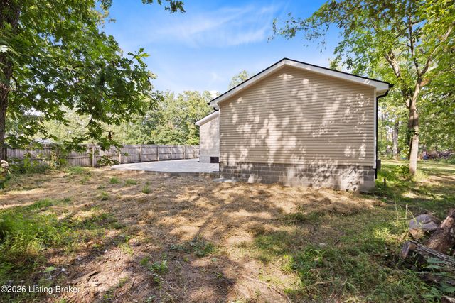 569 Pitts Point Rd, Shepherdsville, KY 40165