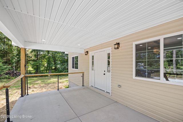 569 Pitts Point Rd, Shepherdsville, KY 40165