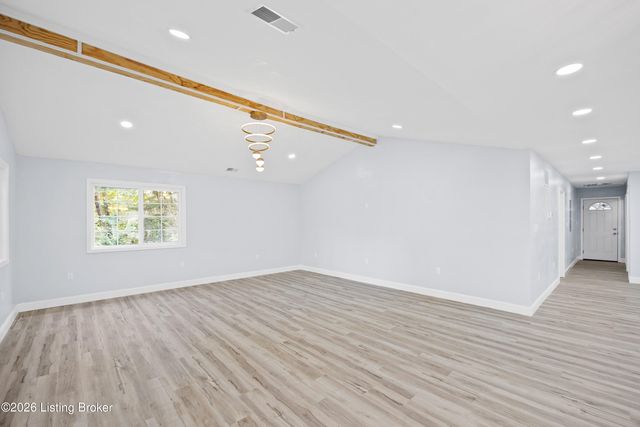 569 Pitts Point Rd, Shepherdsville, KY 40165