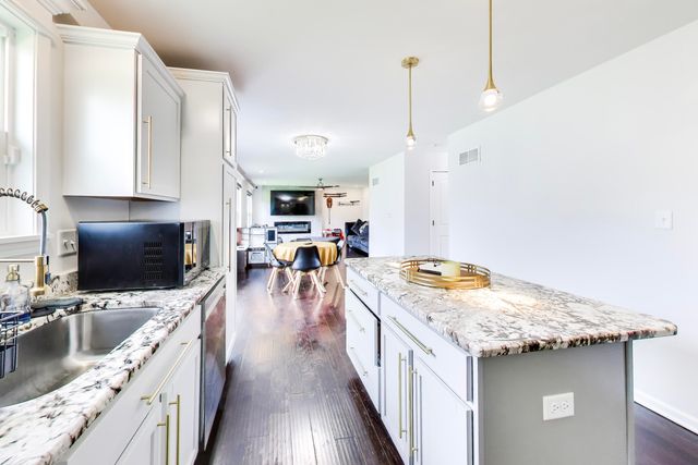 8201 Marshall Street, Merrillville, IN 46410