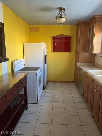 210 East Cedar Street, Beatty, NV 89003