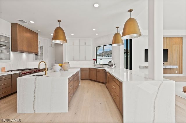 4260 Brynwood DR, Naples, FL 34119