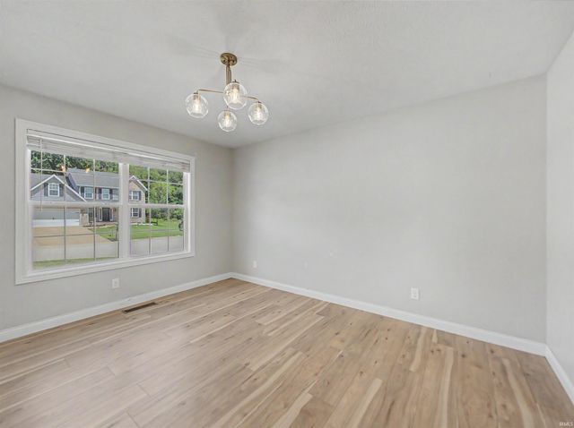7537 tia Court, Evansville, IN 47720