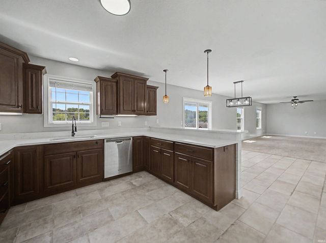 7537 tia Court, Evansville, IN 47720