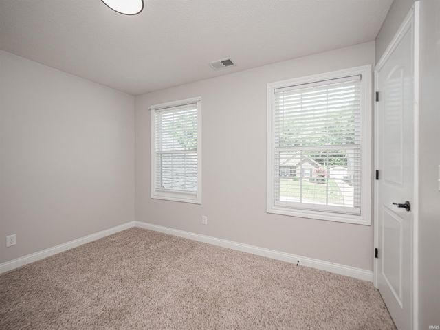 7537 tia Court, Evansville, IN 47720