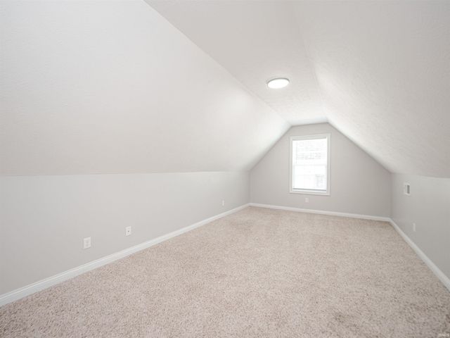 7537 tia Court, Evansville, IN 47720