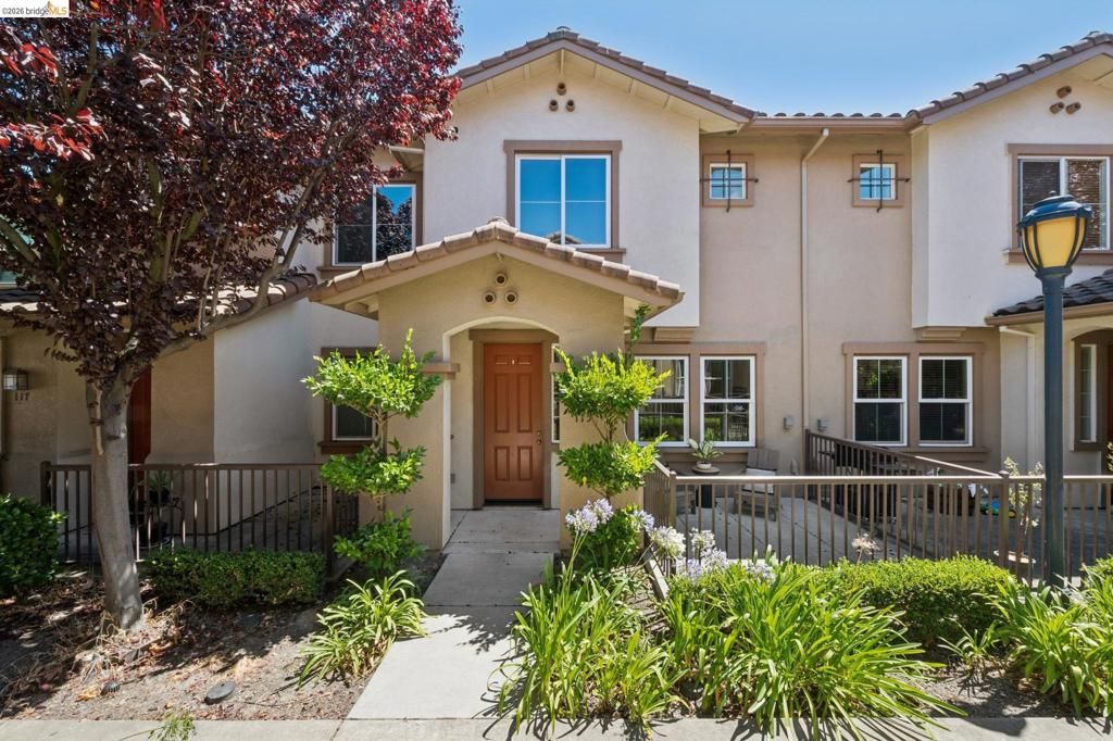 Image 1 of property listing at 115 Carmel St, San Pablo, CA 94806