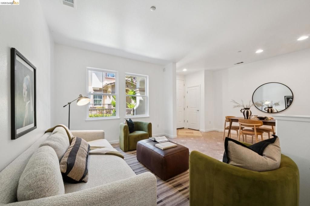 Image 18 of property listing at 115 Carmel St, San Pablo, CA 94806