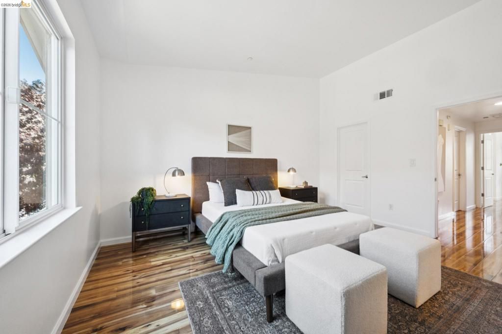 Image 31 of property listing at 115 Carmel St, San Pablo, CA 94806