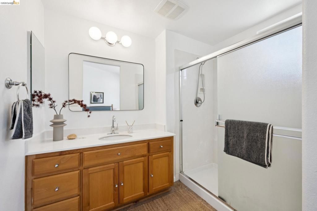 Image 39 of property listing at 115 Carmel St, San Pablo, CA 94806