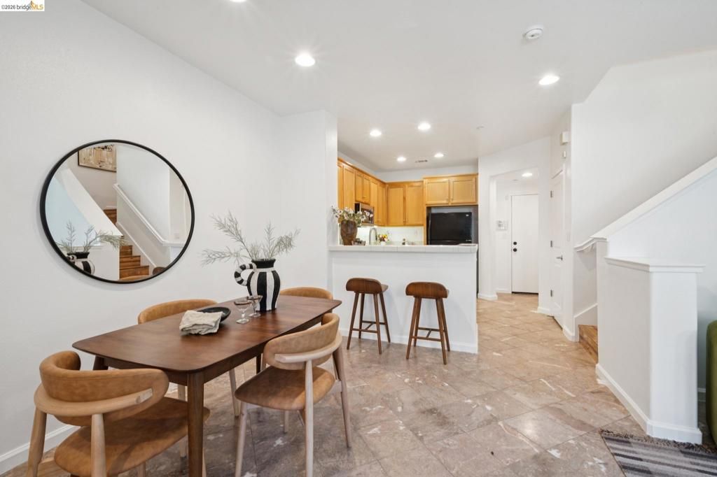 Image 9 of property listing at 115 Carmel St, San Pablo, CA 94806