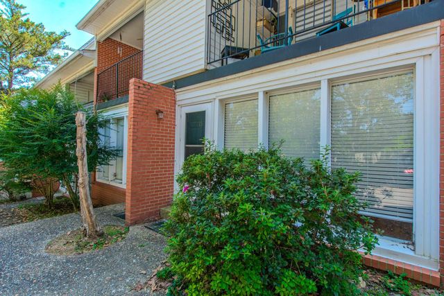 5700 B St Apt 15, Little Rock, AR 72205