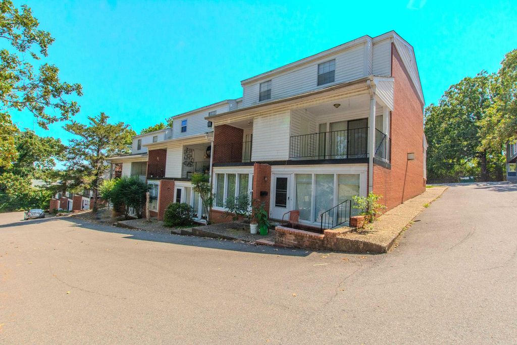 5700 B St Apt 15, Little Rock, AR 72205