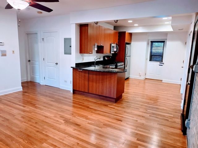 2544 W Hollywood Avenue 1, Chicago, IL 60659