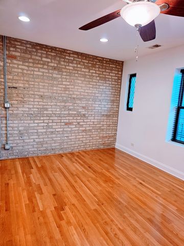 2544 W Hollywood Avenue 1, Chicago, IL 60659