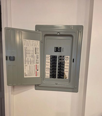 2544 W Hollywood Avenue 1, Chicago, IL 60659