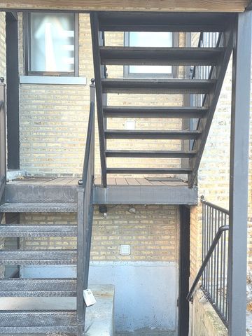 2544 W Hollywood Avenue 1, Chicago, IL 60659