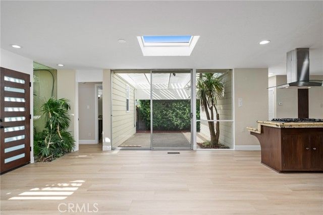 1824 Park Street, Huntington Beach, CA 92648