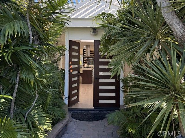 1824 Park Street, Huntington Beach, CA 92648