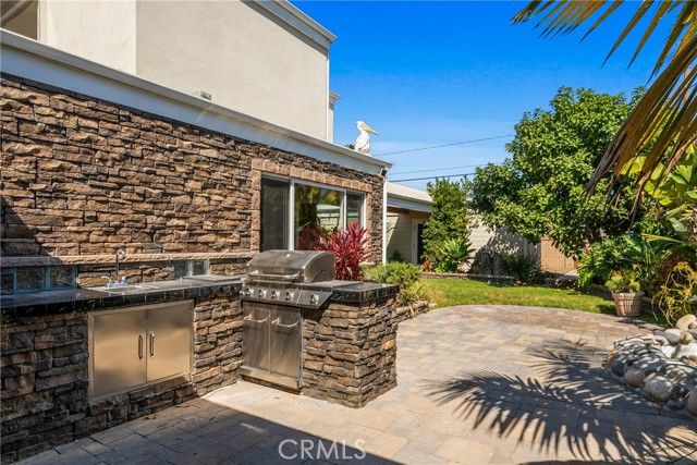 1824 Park Street, Huntington Beach, CA 92648