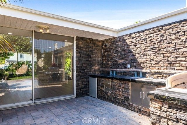 1824 Park Street, Huntington Beach, CA 92648