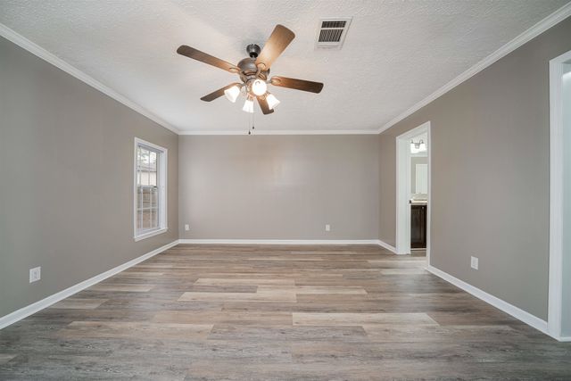 2568 James Marshall Rd, Marshall, TX 75670