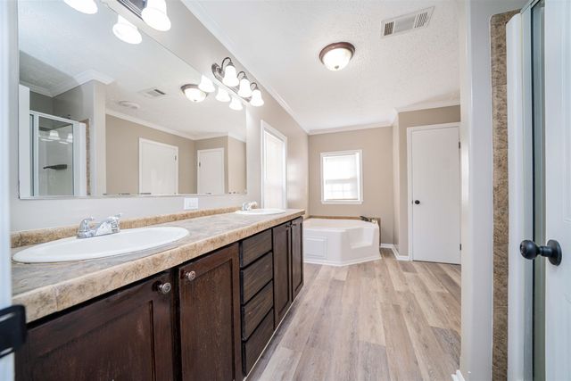 2568 James Marshall Rd, Marshall, TX 75670