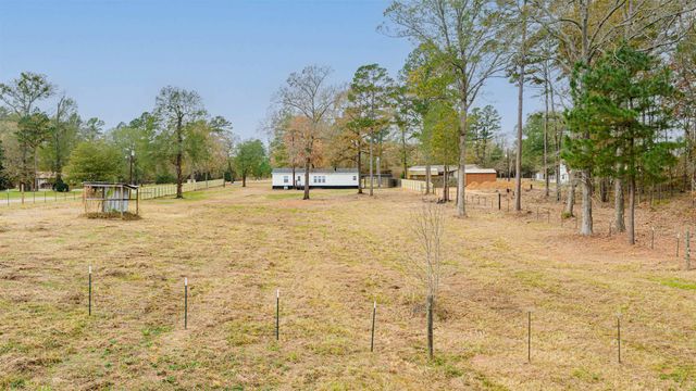 2568 James Marshall Rd, Marshall, TX 75670