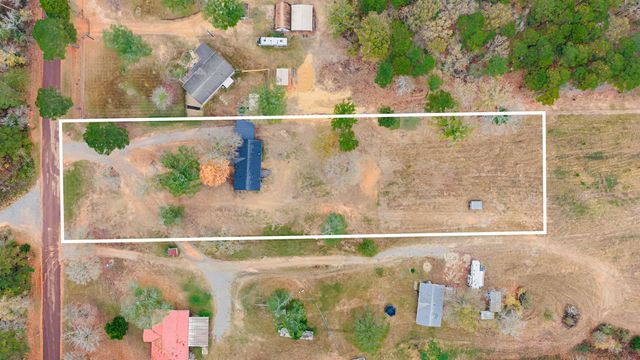 2568 James Marshall Rd, Marshall, TX 75670