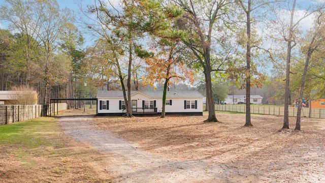 2568 James Marshall Rd, Marshall, TX 75670