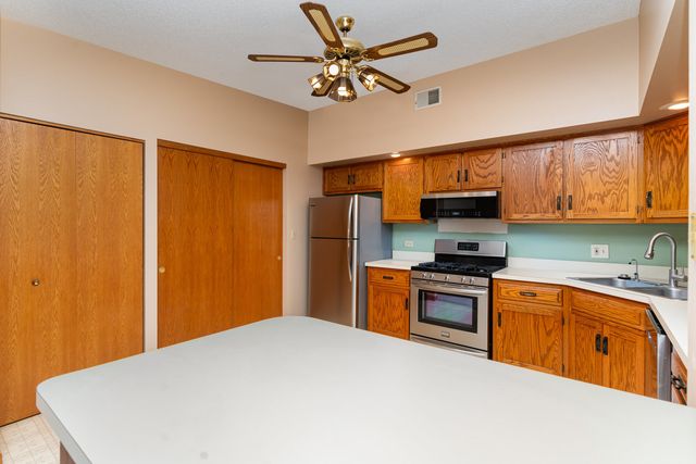 3119 Ingalls Avenue 3B, Joliet, IL 60435
