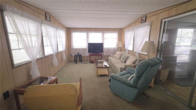37229 LOIS AVENUE, Zephyrhills, FL 33542