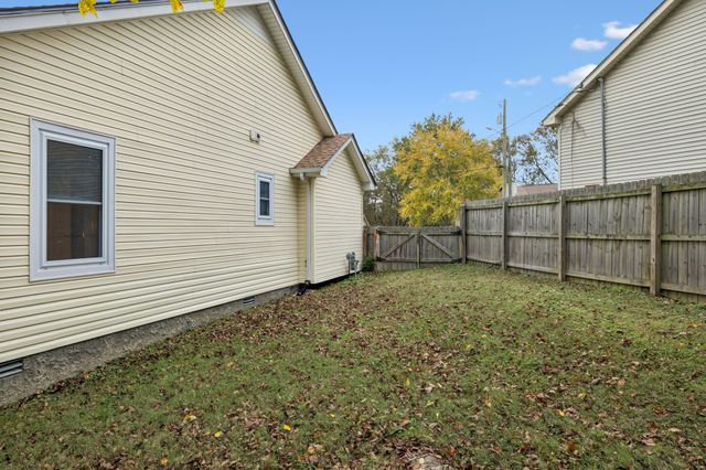 512 Oak Timber Pl, Antioch, TN 37013