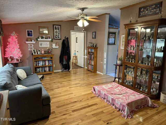 6042 Cherry Lane, Wise, VA 24293