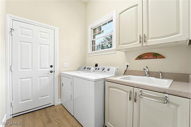 8425 Mallards WAY, Naples, FL 34114