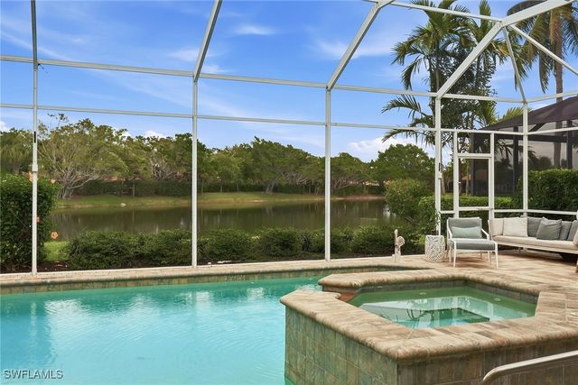 8425 Mallards WAY, Naples, FL 34114