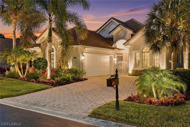 8425 Mallards WAY, Naples, FL 34114