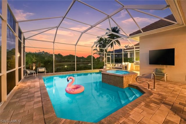 8425 Mallards WAY, Naples, FL 34114