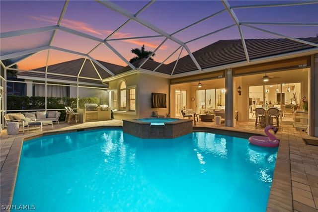 8425 Mallards WAY, Naples, FL 34114