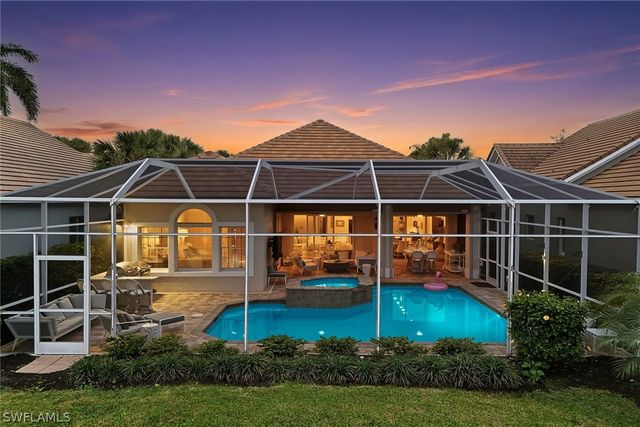 8425 Mallards WAY, Naples, FL 34114