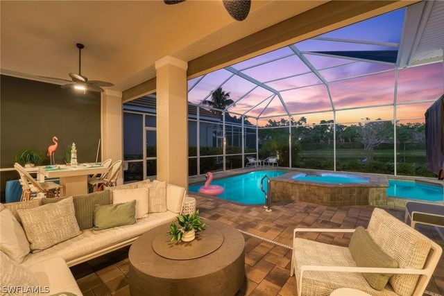 8425 Mallards WAY, Naples, FL 34114