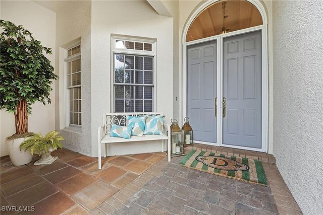 8425 Mallards WAY, Naples, FL 34114