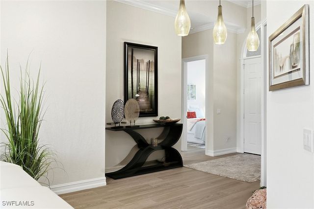 8425 Mallards WAY, Naples, FL 34114