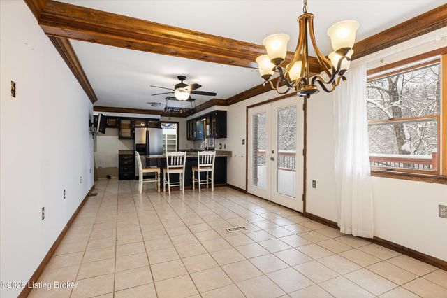 1405 Robertson Dr, Crestwood, KY 40014